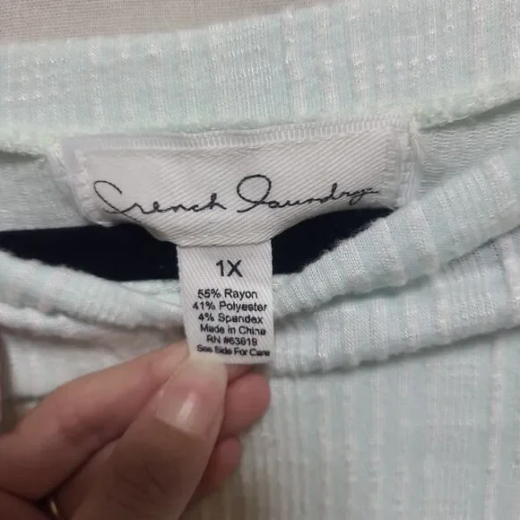 French Laundry Knit Top Womens Size 1XL Blue White Stripe Button Details - Picture 3 of 8